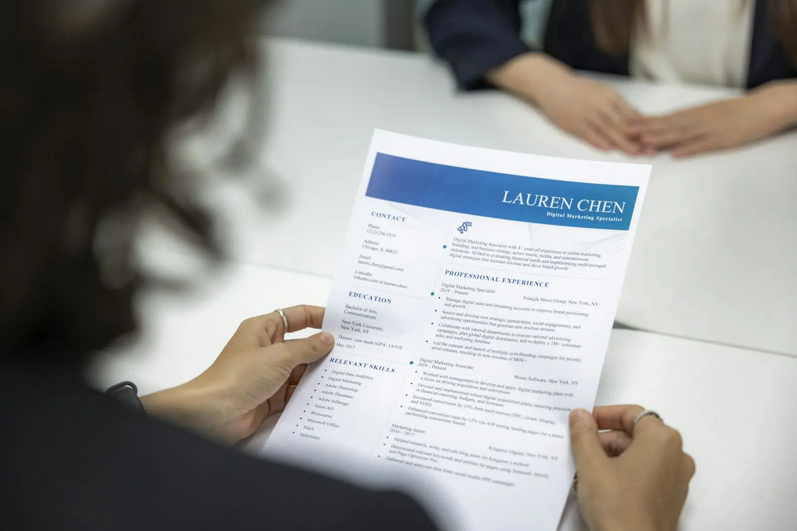 Cómo vestirte para una entrevista de trabajo: guía rápida